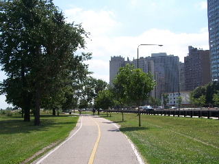The lakefront path as you continue south